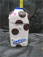 Oreo Cookie Jar 10&3/4" x 5" (chip on inside of