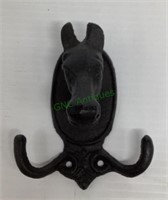 Cast iron horse head with two hooks measures 5