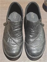 Clark's (Size 9) Black Shoes