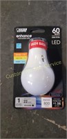 6 LED 60W LIGHT BULBS