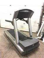 Life Fitness 95Ti Commercial Treadmill