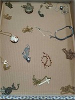box of mixed jewelry