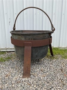 COPPER KETTLE WITH IRON STAND