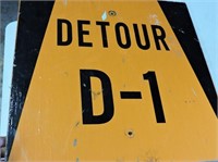Wood Detour Sign, 18" x 18"