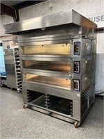 Miwe 3 deck oven steam injected
