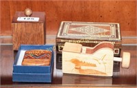 Lot: 4 small wood craft pieces