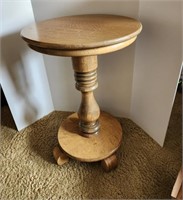 Wood Round Accent Table,  Oak