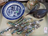 SIGNED CERAMIC BIRD, ORIENTAL DISHES & CHINA