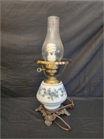 Gorgeous electric oil lamp light. Working