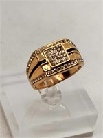 Mens Ring approx sz 10  could be pinky ring