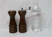 Vintage Wooden Salt Shaker & Pepper Grinder ~ 6"t