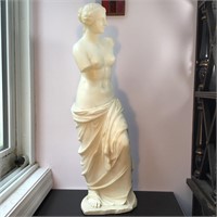 MARBLE STATUE IN CLASSICAL STYLE