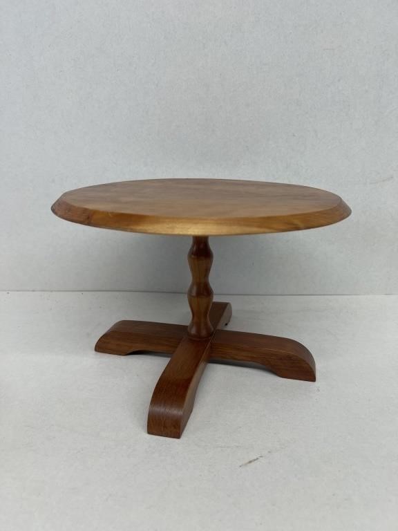 Handcrafted cherry mini table 6 1/4" x 10" round