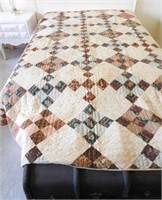 Late 19th Century hand stitched pattern quilt
