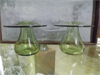 Stueben mushroom shaped 3" vases (2) green