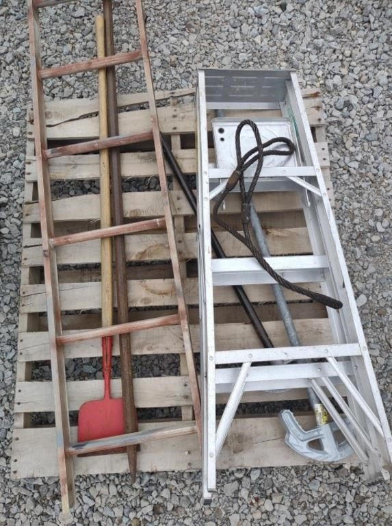 (K) Lot of Ladders and Tools