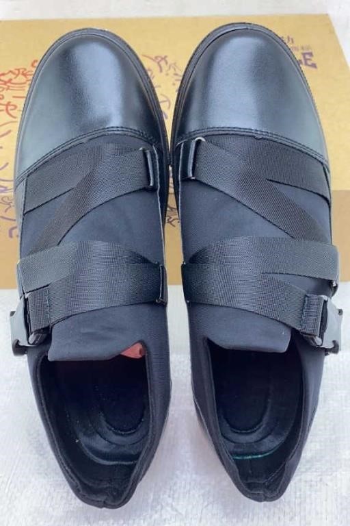 Black shoes size 41