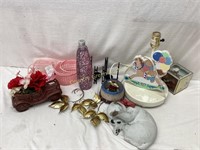 Assorted Decorative items