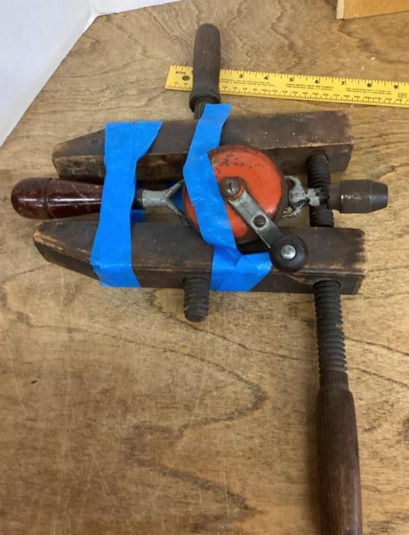 Wood clamp and hand drill