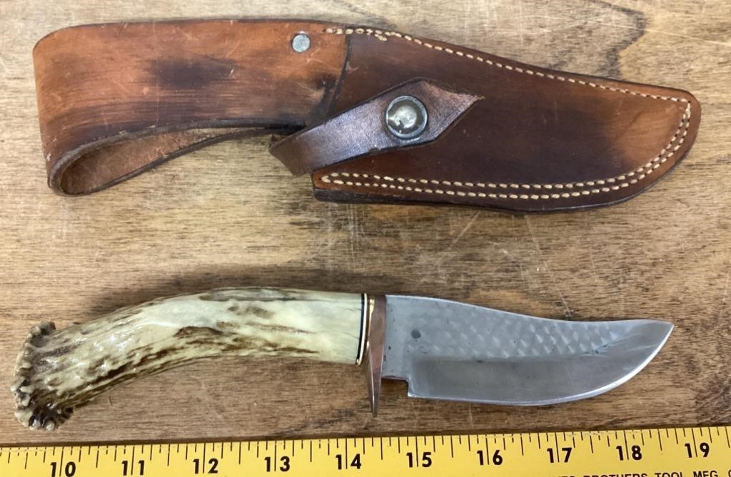 Stag horn handle knife with sheath