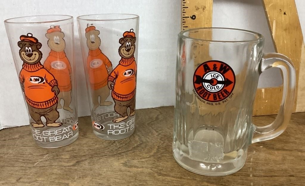 3 A&W Root Beer glasses