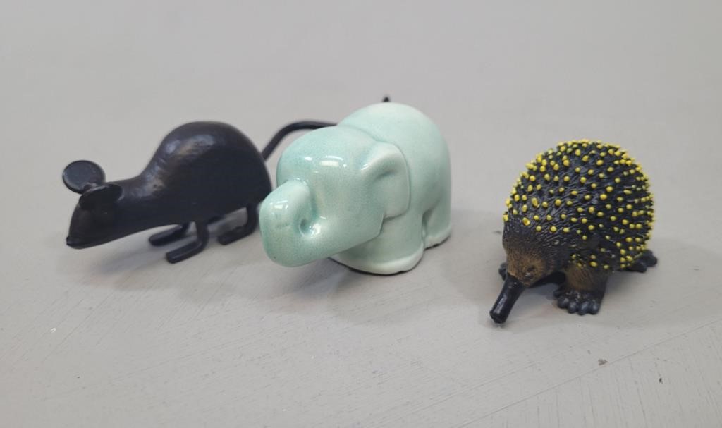 Miniature Animal Figures: Metal Mouse,