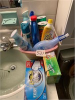 BUCKET OF CLEANING SUPPLIES