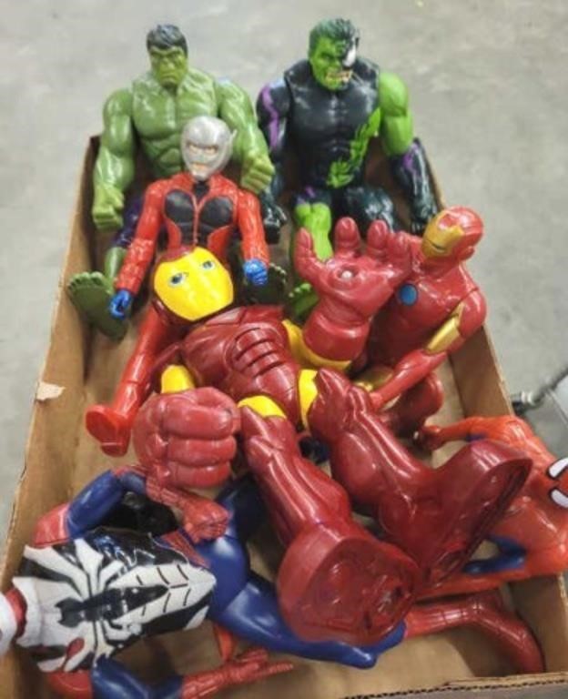 TRAY OF MARVEL ACTION FIGURES