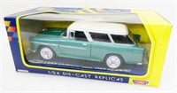 Die Cast Car: 1955 Chevy Bel Air Nomad 1:24