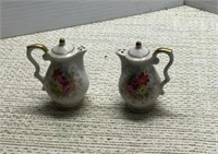 Small tea / coffee pots