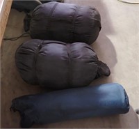 FOAM SLEEPING MATS & 2 SLEEPING BAGS