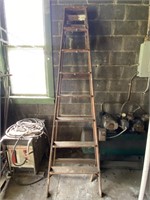 WOODEN STEP LADDER APPROX 7'