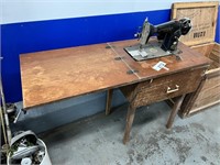 VTG CHIPPEWA DELUXE SEWING MACHINE AND TABLE