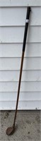 ANTIQUE OAK SHAFT GOLF CULB