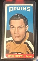 1964 Topps #100 John Bucyk Hockey Card
