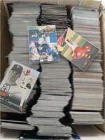 BOX OF MOSTLY SLEEVED 1990S BASEBALL CARDS