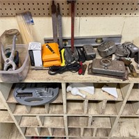 Box cutters; pocket knives Plus more (WS)