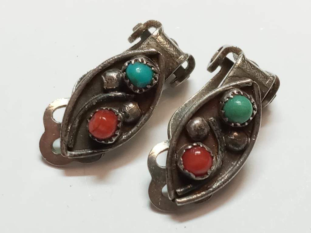 OF) Old pawn sterling silver earrings clip on