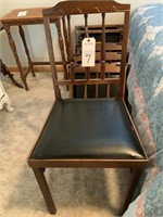 6 Folding Chairs Leg-O-Matic