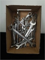 Group of wrenches mixed brands