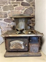 Penn-Esther Cast Iron 6-Plate Cook Stove