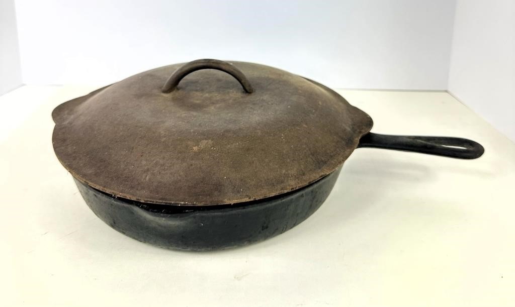 Cast Iron Skillet