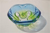 Vintage Art Glass Bowl 9"