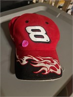 # 8 hat