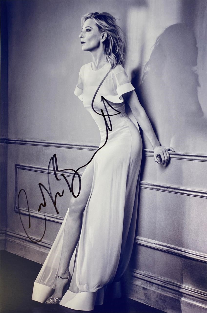 Autograph Signed COA Hollywood Sexy Actress Photo M