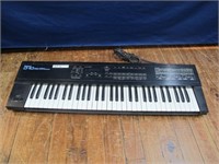 ROLAND D-10 61 KEY MULTI TIMBRAL LINEAR KEYBOARD