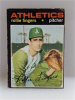 1971 Topps Rollie Fingers #384 corner/edge wear