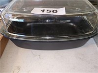 PAMPERED CHEF  GLASS COVER BAKING DISH