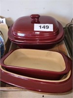 PAMPERED CHEF STONEWARE 1 QT . BAKING DISHES