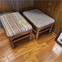 M105 Two wood and fabric foot stools